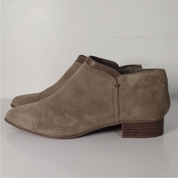 Vince Camuto Boots - Picture 2 of 12